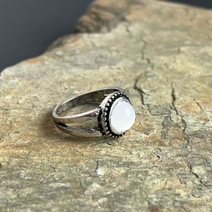 Moonstone ring. Size 7